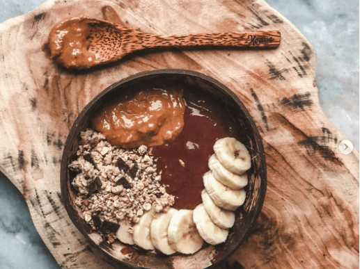 POST-WORKOUT AÇAI BOWL